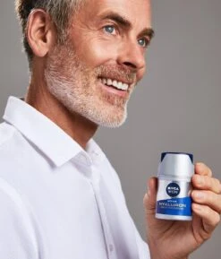 NIVEA MEN Anti-Age Hyaluron Gezichtcrème SPF 15 - 50ml 17 NIVEA MEN Anti-Age Hyaluron Gezichtcrème SPF 15 - 50ml -Verzorgingsvoordeel Huis 1027x1200 16