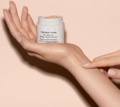 Elizabeth Arden Eight Hour Cream Nightime Miracle Moisturizer 50ml 5 Elizabeth Arden Eight Hour Cream Nightime Miracle Moisturizer 50ml -Verzorgingsvoordeel Huis 1200x1064 2