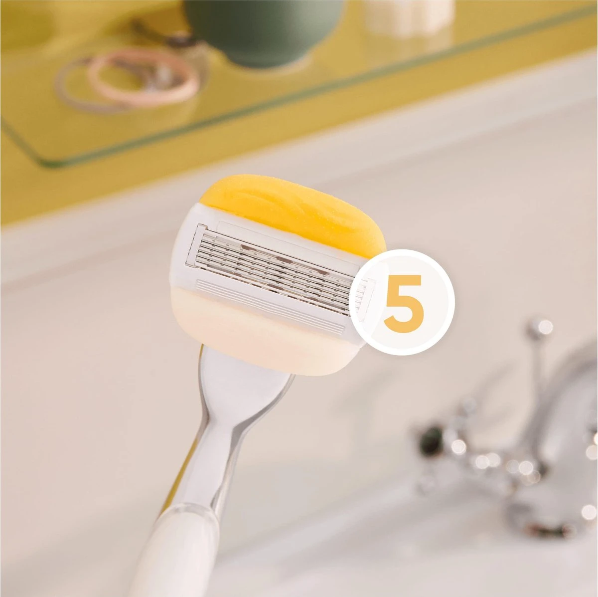 Gillette Venus Comfortglide Coconut Scheermesjes Voor Vrouwen - 3 Navulmesjes 2 Gillette Venus Comfortglide Coconut Scheermesjes Voor Vrouwen - 3 Navulmesjes - Afbeelding 2