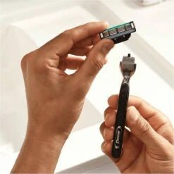 Gillette® Gillette Mach3 - Scheermesjes/Navulmesjes - 8 Stuks -Verzorgingsvoordeel Huis 1200x1200 1002