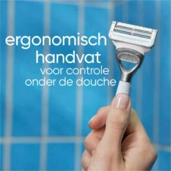 Giftpack Venus Satin Care - Scheersysteem + 2 Navulmesjes + 2-in-1 Reiniger + Scheergel 190ml + Exfoliant 177ml + Verzachtend Serum 50ml -Verzorgingsvoordeel Huis 1200x1200 1086