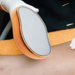 Skinnables Crystal Hair Removal - Crystal Hair Eraser - Scrubi - Bleame - Kristalpad - Pijnloos Ontharen - Inclusief GRATIS Scrubhandschoen - Goud - 2022 Versie -Verzorgingsvoordeel Huis 1200x1200 1144