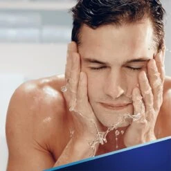 Gillette® Gillette Scheerschuim Mannen Voor Gevoelige Huid - 6x250ml Voordeelverpakking -Verzorgingsvoordeel Huis 1200x1200 1299