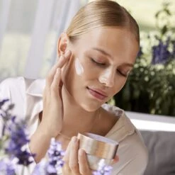 RITUALS The Ritual Of Namaste Glow Anti-Ageing Day Cream Refill - 50 Ml -Verzorgingsvoordeel Huis 1200x1200 1527