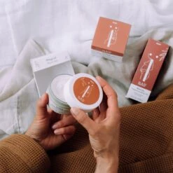 Naïf Magical Mom Geschenkset - Lichaamsolie & Bellybalm - Voordeelverpakking 90 + 100ml - Met Natuurlijke Ingrediënten -Verzorgingsvoordeel Huis 1200x1200 168