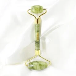 YUBBI™ Jade Gua Sha Set - Groene Jade Gezichtsroller - Schraper - Gezichtsverzorging - 4 Stuks - Inclusief Instructies 10 YUBBI™ Jade Gua Sha Set - Groene Jade Gezichtsroller - Schraper - Gezichtsverzorging - 4 Stuks - Inclusief Instructies -Verzorgingsvoordeel Huis 1200x1200 1798