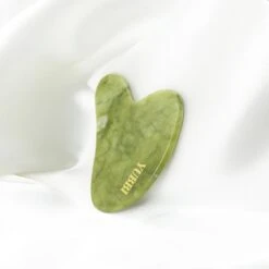 YUBBI™ Jade Gua Sha Set - Groene Jade Gezichtsroller - Schraper - Gezichtsverzorging - 4 Stuks - Inclusief Instructies 12 YUBBI™ Jade Gua Sha Set - Groene Jade Gezichtsroller - Schraper - Gezichtsverzorging - 4 Stuks - Inclusief Instructies -Verzorgingsvoordeel Huis 1200x1200 1800