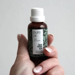 Australian Bodycare Pure Tea Tree Olie 10 Ml - 100% Puur Natuurlijke Tea Tree Olie Uit Australië Tegen Huidproblemen - Houdt De Goede Flora Op De Huid In Balans - Effectief Bij Jeugdpuistjes En Pukkeltjes -Verzorgingsvoordeel Huis 1200x1200 289