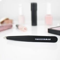 Tweezerman - Slant Tweezer Midnight Sky -Verzorgingsvoordeel Huis 1200x1200 797