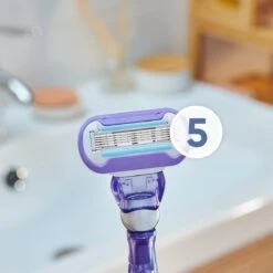 Gillette Deluxe Smooth Swirl Scheermesjes Voor Vrouwen - 4 Navulmesjes -Verzorgingsvoordeel Huis 1200x1200 897