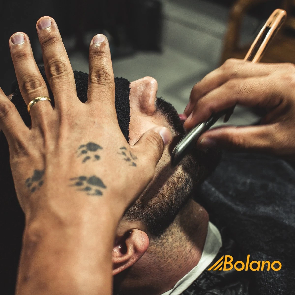 Bolano® Premium Shavette Open Scheermes Black Wood + 50 Single Edge Scheermesjes - Klassiek Barbiersmes Straight Razor Voor Mannen - Cut Throat Razor Nekmes - Klassiek Klap Scheermes - Safety Razor Feather Mes 7 Bolano® Premium Shavette Open Scheermes Black Wood + 50 Single Edge Scheermesjes - Klassiek Barbiersmes Straight Razor Voor Mannen - Cut Throat Razor Nekmes - Klassiek Klap Scheermes - Safety Razor Feather Mes - Afbeelding 7