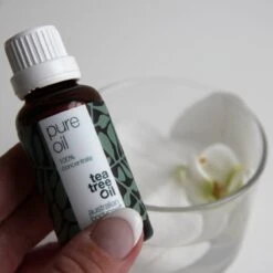 Australian Bodycare Pure Tea Tree Olie 30 Ml - 100% Puur Natuurlijke Tea Tree Olie Uit Australië Tegen Huidproblemen - Houdt De Goede Flora Op De Huid In Balans - Effectief Bij Jeugdpuistjes En Pukkeltjes -Verzorgingsvoordeel Huis 1200x1200 93