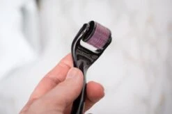 Merkloos Dermar Roller Titanium - Gezichtsroller - Derma Roller Gezicht -Verzorgingsvoordeel Huis 1200x799 13