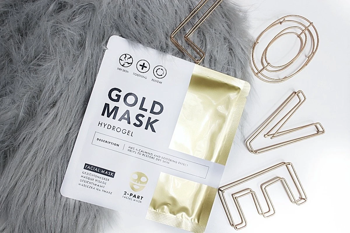 Merkloos Facelift Apparaat + Gold Mask Anti-rimpel En Verjongend Hydraterende Gezichtsmasker, Geïmpregneerd Met Telomerase Serum - Anti Rimpels Nek En Gezicht Apparaat - Facelift - Skin Care - Huidverzorging Apparaat - Drie Lichten Functie - FDA - CE – 2022 6 Merkloos Facelift Apparaat + Gold Mask Anti-rimpel En Verjongend Hydraterende Gezichtsmasker, Geïmpregneerd Met Telomerase Serum - Anti Rimpels Nek En Gezicht Apparaat - Facelift - Skin Care - Huidverzorging Apparaat - Drie Lichten Functie - FDA - CE – 2022 - Afbeelding 6