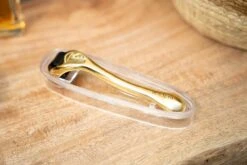 Titanium - 540 Micro-Needle 0.5mm DermaRoller | Skin Roller | Gezichts- En Huidverzorging | Huidverjonging | Steriel Verpakt | Gold Edition -Verzorgingsvoordeel Huis 1200x800 78