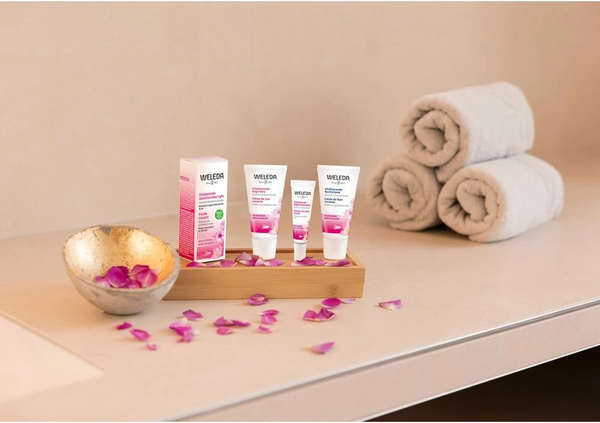 Weleda Wilde Rozen Vitaliserende Gezichtscrème Light 4 Weleda Wilde Rozen Vitaliserende Gezichtscrème Light - Afbeelding 4