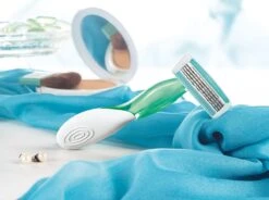 BIC Soleil Bella Wegwerp Scheermesjes Voor Dames - Bundel Van 2 Verpakkingen Van 3 Stuks -Verzorgingsvoordeel Huis 1200x895