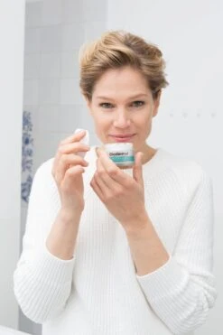 Biodermal Hydraplus Dagcrème Vochtarme Huid Met Hyaluron & Glycerine - 50ml -Verzorgingsvoordeel Huis 799x1200 1