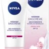 NIVEA Essentials Hydraterende Dagcreme SPF15 - 50 Ml