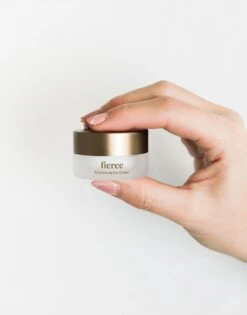 Oogcrème Van Nordic Oil© - Met CBD En Hyaluronzuur - 10 Ml - Vermindert Vermoeide Ogen En Donkere Kringen -Verzorgingsvoordeel Huis 940x1200 1