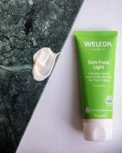 Weleda Skin Food Light 75ml 7 Weleda Skin Food Light 75ml -Verzorgingsvoordeel Huis 960x1200 10