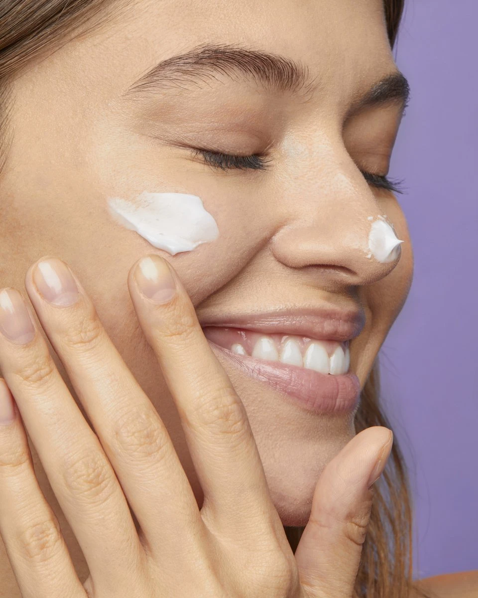 NIVEA Soft - 3 X 200 Ml - Bodycrème 2 NIVEA Soft - 3 X 200 Ml - Bodycrème - Afbeelding 2