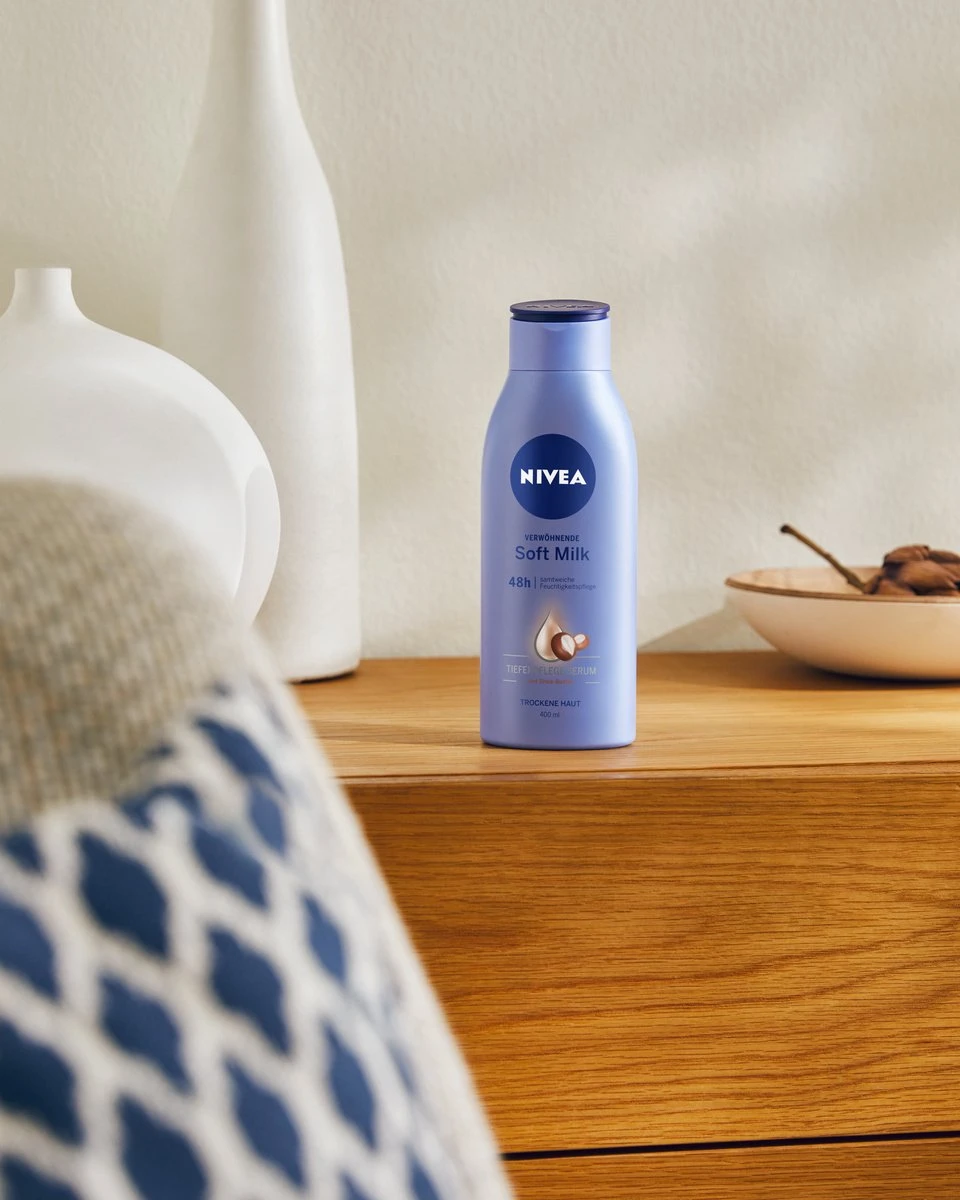 NIVEA Zijdezachte Bodymilk - 400 Ml 2 NIVEA Zijdezachte Bodymilk - 400 Ml - Afbeelding 2