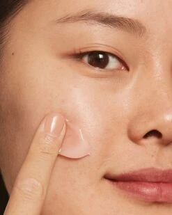 Clinique Moisture Surge 100H Auto-Replenishing Hydrator - Dagcrème - 30 Ml 11 Clinique Moisture Surge 100H Auto-Replenishing Hydrator - Dagcrème - 30 Ml -Verzorgingsvoordeel Huis 960x1200 42