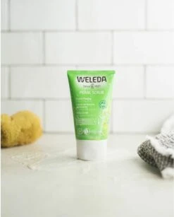 Weleda Berken Pearl Scrub Douchecrème -Verzorgingsvoordeel Huis 966x1200 1